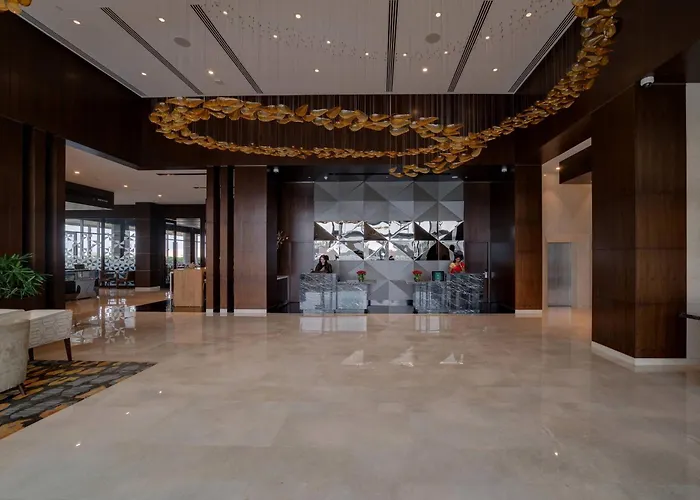 Courtyard By Marriott Surat